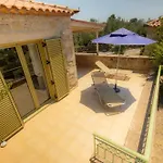 Amoni Homes *