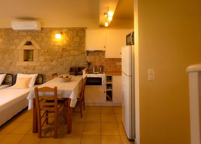 Amoni Holiday Homes