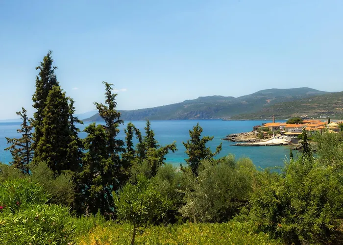 Semesterbostad Amoni Holiday Homes Kardhamili